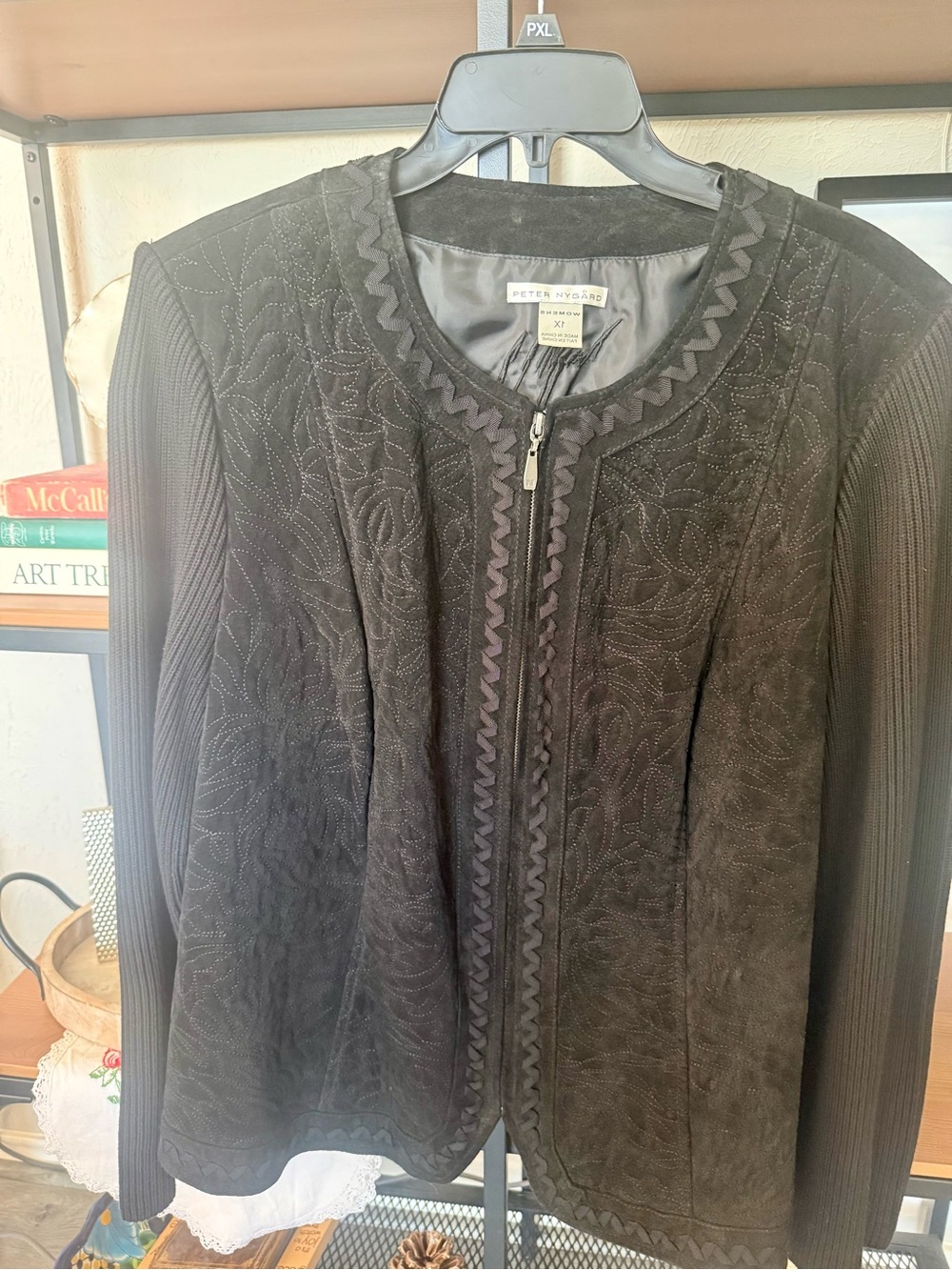 Peter Nygard Black Embroidered Zip-Up Blazer